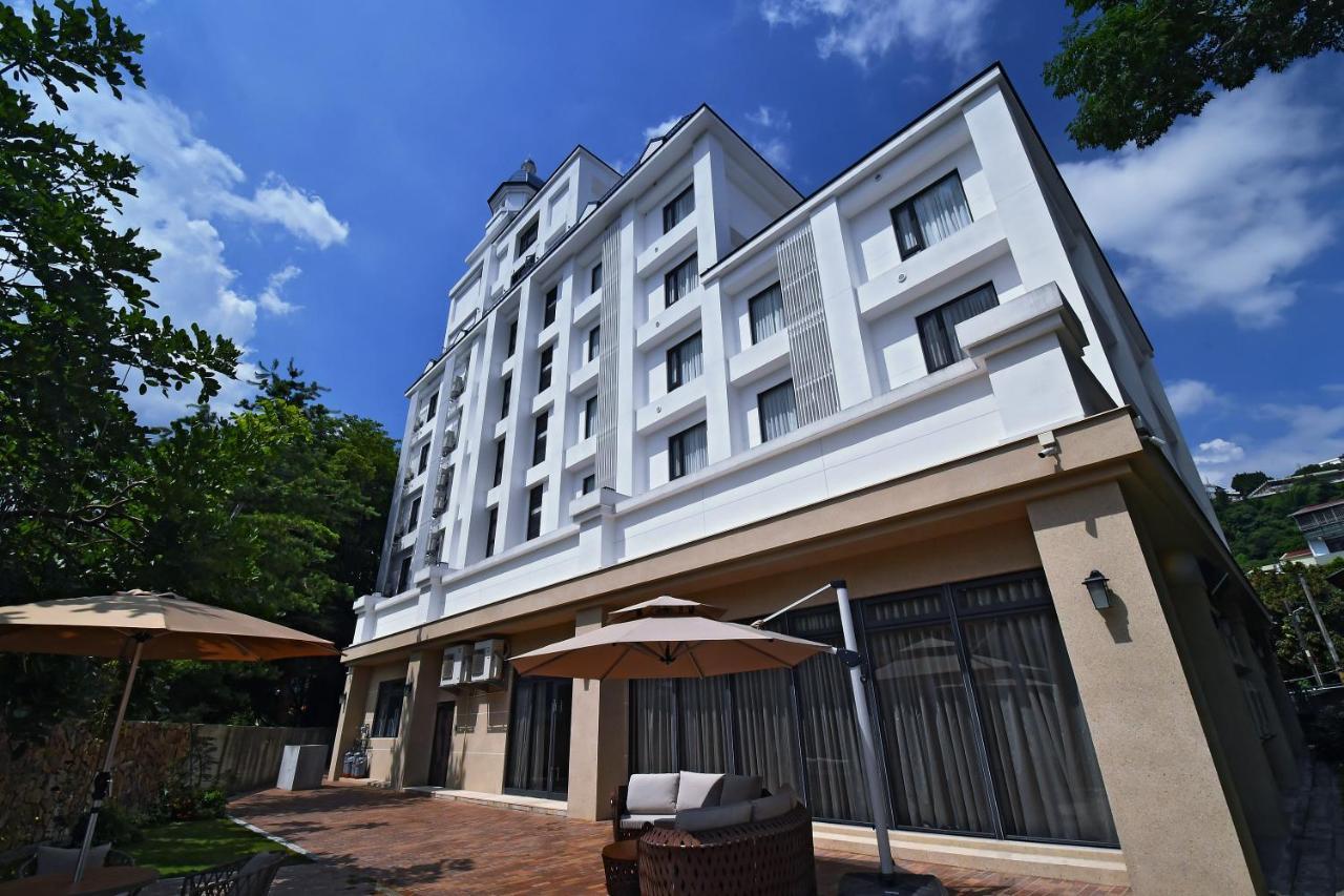 Fullon Poshtel - Shuili Hotell Exteriör bild